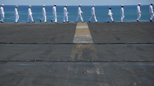 Sailors aboard the aircraft carrier USS Carl Vinson (CVN 70)